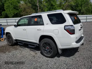 2018 Toyota 4Runner SR5 with VIN JTEBU5JRXJ5500352, listed as a Copart auction lot 51120335 with Not Provided miles and Salvage Title. Bid and sale history available at DreamBid. Image 2.