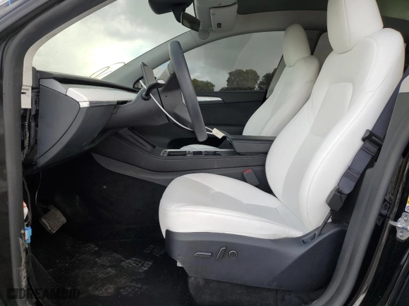 2023 Tesla Model Y Long Range with VIN 7SAYGDEE3PF938230, listed as a Copart auction lot 47883385 with 28,461 mi miles and Salvage Title. Bid and sale history available at carsss.com. Image 7.