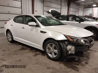 2015 Kia Optima LX z VIN 5XXGM4A76FG417507, wystawiony jako IAAI lot #41707567 z przebiegiem 136 466 mil mil oraz . Historia ofert i sprzedaży dostępna na DreamBid. Obrazek 1.