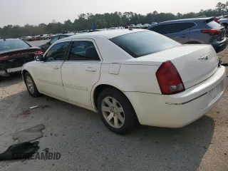 2006 Chrysler 300 z VIN 2C3KA53G16H428549, wystawiony jako Copart lot #59125715 z przebiegiem 184 233 mil mil oraz Szkoda całkowita • Salvage title. Historia ofert i sprzedaży dostępna na DreamBid. Obrazek 2.