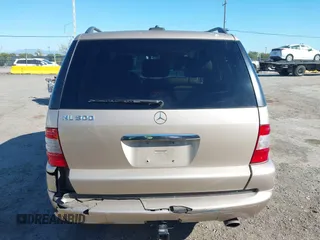 2002 Mercedes-Benz M 320/430/500 with VIN 4JGAB75E42A322824, listed as a IAAI auction lot 41871249 with 203,845 mi miles and . Bid and sale history available at carsss.com. Image 6.