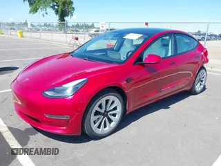 2021 Tesla Model 3 Long Range z VIN 5YJ3E1EB1MF997208, wystawiony jako IAAI lot #41944276 z przebiegiem 110 361 mil mil oraz . Historia ofert i sprzedaży dostępna na DreamBid. Obrazek 2.