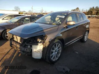 2015 Volvo XC60 z VIN YV4902RD3F2615158, wystawiony jako Copart lot #42676035 z przebiegiem 126 281 mil mil oraz Szkoda całkowita • Salvage title. Historia ofert i sprzedaży dostępna na DreamBid. Obrazek 1.