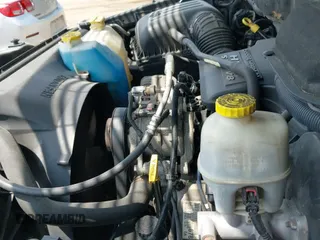 2005 Dodge 2500 SLT z VIN 1D7KS28D35J505706, wystawiony jako IAAI lot #42545544 z przebiegiem 166 628 mil mil oraz . Historia ofert i sprzedaży dostępna na DreamBid. Obrazek 20.