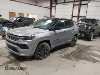 2022 Jeep Compass High Altitude with VIN 3C4NJDCB8NT109002, listed as a IAAI auction lot 41500984 with 70,119 mi miles and . Bid and sale history available at carsss.com. Image 2.