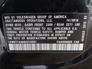 2016 Volkswagen Passat SE z VIN 1VWBT7A38GC010301, wystawiony jako IAAI lot #42316812 z przebiegiem 154 618 mil mil oraz . Historia ofert i sprzedaży dostępna na DreamBid. Obrazek 9.