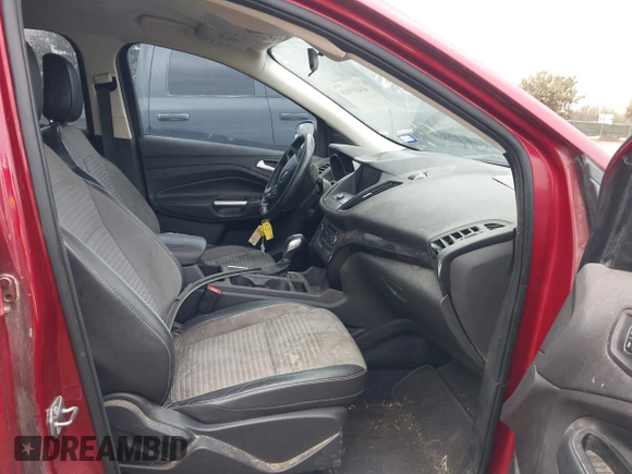 2019 Ford Escape SE with VIN 1FMCU0GD6KUB58201, listed as a IAAI auction lot 41433918 with 162,580 mi miles. Bid and sale history available at carsss.com. Image 5.