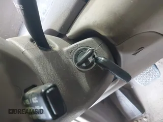 2004 Toyota Camry LE z VIN 4T1BE32K54U380439, wystawiony jako IAAI lot #42226118 z przebiegiem 262 644 mil mil oraz . Historia ofert i sprzedaży dostępna na DreamBid. Obrazek 11.