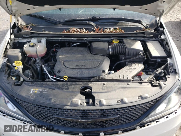 2020 Chrysler Pacifica Launch Edition z VIN 2C4RC3BG7LR288488, wystawiony jako Copart lot #86993824 z przebiegiem 32 589 mil mil oraz Szkoda całkowita • Salvage title. Historia ofert i sprzedaży dostępna na DreamBid. Obrazek 12.