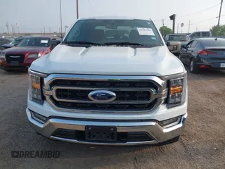 2023 Ford F-150 XL z VIN 1FTEW1CP1PKF44623, wystawiony jako IAAI lot #41921624 z przebiegiem 3 008 mil mil oraz . Historia ofert i sprzedaży dostępna na DreamBid. Obrazek 6.