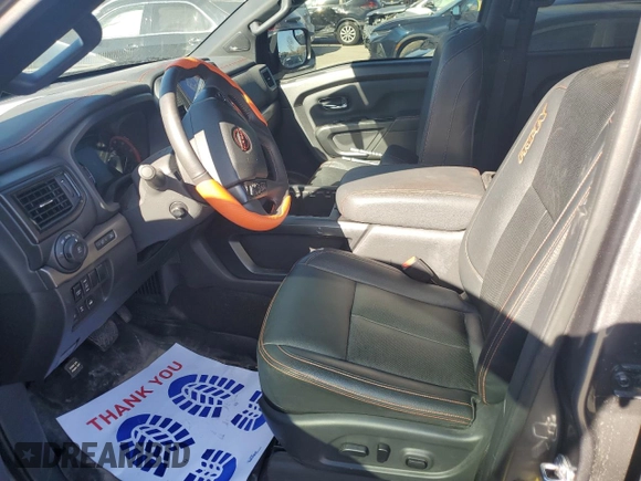 2023 Nissan Titan SV z VIN 1N6AA1ED4PN116721, wystawiony jako Copart lot #45902004 z przebiegiem 7 075 mil mil oraz Szkoda całkowita • Salvage title. Historia ofert i sprzedaży dostępna na DreamBid. Obrazek 7.