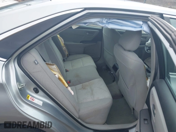 2015 Toyota Camry XLE with VIN 4T4BF1FK4FR498406, listed as a IAAI auction lot 41945968 with 178,070 mi miles. Bid and sale history available at carsss.com. Image 8.