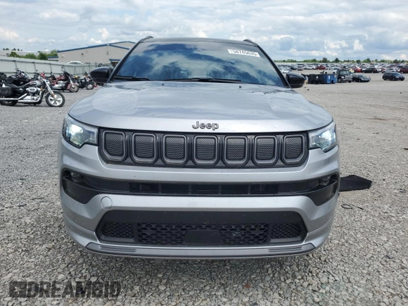 2022 Jeep Compass High Altitude with VIN 3C4NJDCB6NT104462, listed as a Copart auction lot 58745635 with 17,366 mi miles and Salvage title. Bid and sale history available at DreamBid. Image 5.