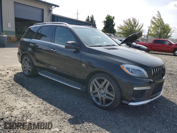 2013 Mercedes-Benz M ML 63 AMG with VIN 4JGDA7EB6DA231949, listed as a Copart auction lot 69072294 with 83,948 mi miles and Salvage Title. Bid and sale history available at carsss.com. Image 4.