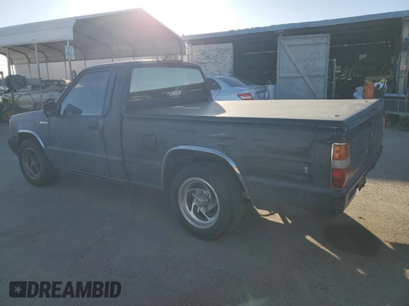 1994 Mitsubishi Mighty Max z VIN JA7LS21G6RP012556, wystawiony jako Copart lot #44242825 z przebiegiem 213 338 mil mil oraz Szkoda całkowita • Salvage title. Historia ofert i sprzedaży dostępna na DreamBid. Obrazek 2.
