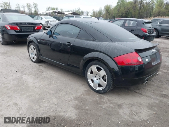 2001 Audi TT with VIN TRUWT28N911018897, listed as a IAAI auction lot 42019816 with 142,595 mi miles. Bid and sale history available at carsss.com. Image 3.