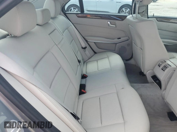 2014 Mercedes-Benz E 350 Sport z VIN WDDHF5KB5EB054330, wystawiony jako Copart lot #56802105 z przebiegiem 64 244 mil mil oraz Szkoda całkowita • Salvage title. Historia ofert i sprzedaży dostępna na DreamBid. Obrazek 10.