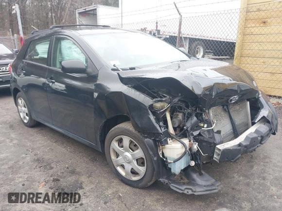 2009 Toyota Matrix S with VIN 2T1LE40E29C004183, listed as a IAAI auction lot 41698226 with 233,914 mi miles. Bid and sale history available at carsss.com. Image 1.