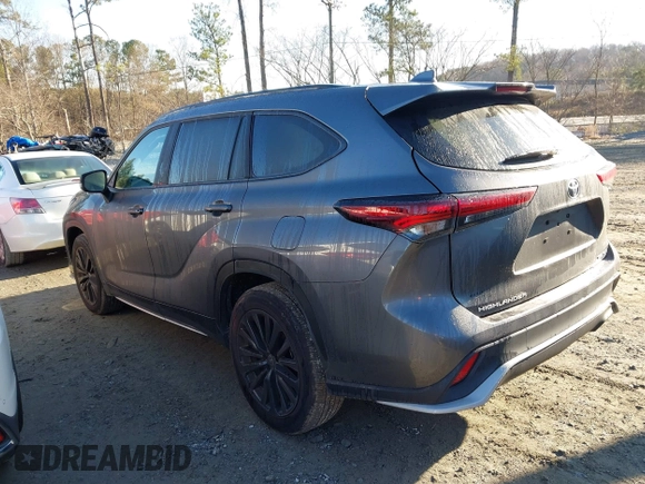 2024 Toyota Highlander LE z VIN 5TDKDRBH3RS531823, wystawiony jako IAAI lot #41769437 z przebiegiem 27 754 mil mil oraz . Historia ofert i sprzedaży dostępna na DreamBid. Obrazek 14.
