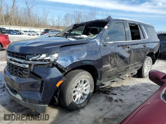 2022 Chevrolet Tahoe LS z VIN 1GNSKMKD0NR169536, wystawiony jako Copart lot #44471545 z przebiegiem Nie podano mil oraz Nie do naprawy • Non repairable. Historia ofert i sprzedaży dostępna na DreamBid. Obrazek 1.