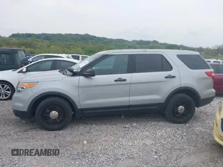 2013 Ford Utility Police Interceptor with VIN 1FM5K8AR1DGC40632, listed as a IAAI auction lot 41944997 with 126,157 mi miles. Bid and sale history available at carsss.com. Image 14.