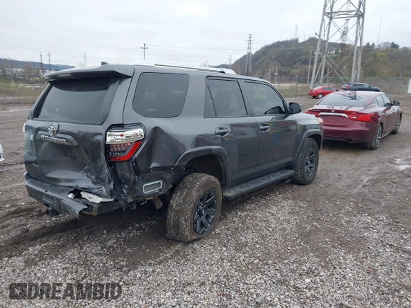 2016 Toyota 4Runner Limited with VIN JTEBU5JR6G5397276, listed as a IAAI auction lot 42021471 with 58,160 mi miles and . Bid and sale history available at DreamBid. Image 4.