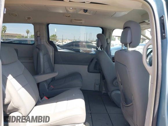 2010 Chrysler Town & Country Touring with VIN 2A4RR5D15AR278293, listed as a IAAI auction lot 41992405 with 125,529 mi miles. Bid and sale history available at carsss.com. Image 8.