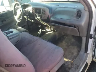 1999 Ford F-150 с VIN 1FTRX18W1XKB45838, выставлен на аукционе Copart как лот 78747524 с пробегом Не указан миль и Чистый • Clean title. История ставок и продаж доступна на DreamBid. Изображение 8.