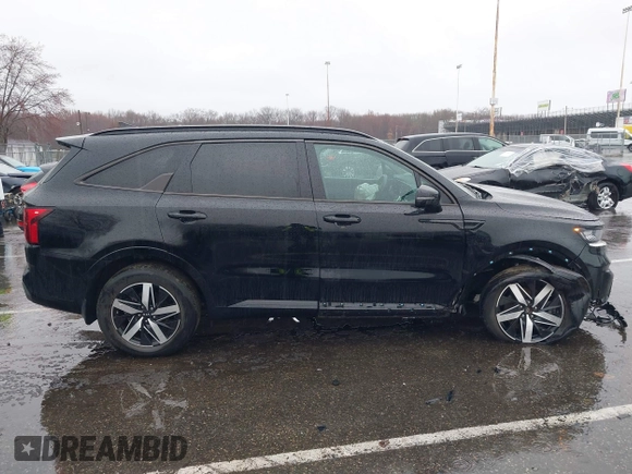 2021 Kia Sorento EX with VIN 5XYRHDLF4MG056093, listed as a IAAI auction lot 41848300 with 41,226 mi miles. Bid and sale history available at carsss.com. Image 13.
