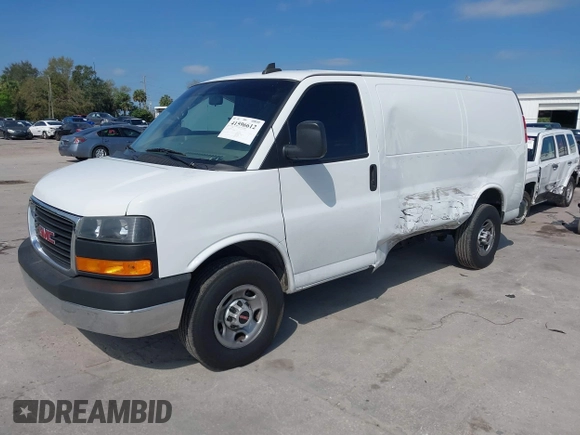 2022 GMC Savana Cargo Van with VIN 1GTW7AFP6N1220762, listed as a IAAI auction lot 41596612 with 23,305 mi miles. Bid and sale history available at carsss.com. Image 17.