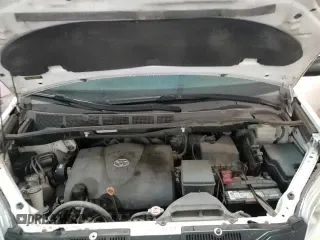 2017 Toyota Sienna L z VIN 5TDZZ3DC5HS829111, wystawiony jako Copart lot #82138105 z przebiegiem 48 969 mil mil oraz Czysty tytuł • Clean title. Historia ofert i sprzedaży dostępna na DreamBid. Obrazek 14.