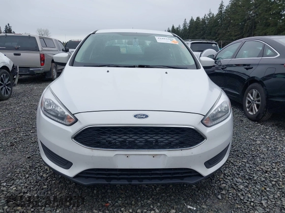 2018 Ford Focus SE with VIN 1FADP3F28JL288105, listed as a IAAI auction lot 41884469 with 1 mi miles. Bid and sale history available at carsss.com. Image 12.