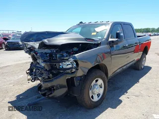 2024 Ram 2500 Tradesman with VIN 3C6UR5CL9RG330312, listed as a IAAI auction lot 42299968 with 657 mi miles and . Bid and sale history available at DreamBid. Image 18.