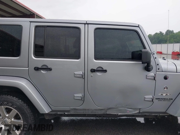 2017 Jeep Wrangler Unlimited Sahara with VIN 1C4BJWEG8HL681775, listed as a IAAI auction lot 42424924 with 87,068 mi miles and . Bid and sale history available at DreamBid. Image 13.