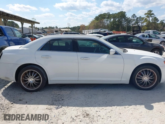 2013 Chrysler 300 with VIN 2C3CCABG8DH515452, listed as a IAAI auction lot 41901436 with 84,341 mi miles. Bid and sale history available at carsss.com. Image 13.
