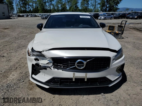 2019 Volvo S60 R-Design with VIN 7JRA22TM6KG013047, listed as a Copart auction lot 58255674 with 35,270 mi miles and Salvage Title. Bid and sale history available at carsss.com. Image 5.