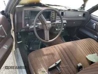1983 Chevrolet El Camino z VIN 1GCCW8094DR284467, wystawiony jako Copart lot #68342674 z przebiegiem Nie podano mil oraz Szkoda całkowita • Salvage title. Historia ofert i sprzedaży dostępna na DreamBid. Obrazek 8.