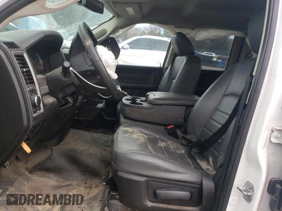 2019 Ram 1500 Classic Express with VIN 1C6RR6FT1KS722884, listed as a Copart auction lot 44250585 with 61,857 mi miles and Salvage Title. Bid and sale history available at carsss.com. Image 7.