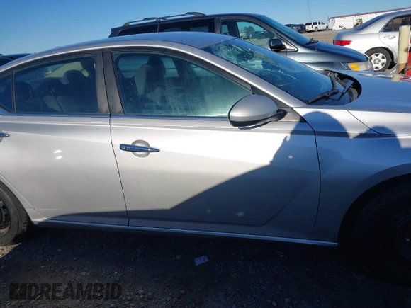 2020 Nissan Altima 2.5 S with VIN 1N4BL4BVXLC134054, listed as a IAAI auction lot 41812084 with 126,059 mi miles. Bid and sale history available at carsss.com. Image 13.