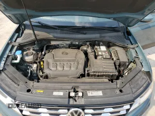 2019 Volkswagen Tiguan S z VIN 3VV1B7AX6KM146889, wystawiony jako Copart lot #51998315 z przebiegiem 69 649 mil mil oraz Nie do naprawy. Historia ofert i sprzedaży dostępna na DreamBid. Obrazek 14.