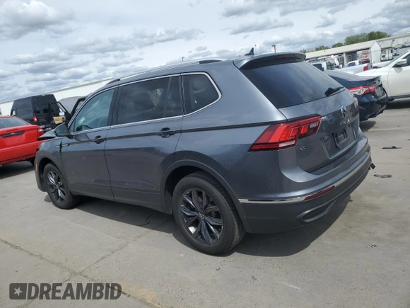 2023 Volkswagen Tiguan SE z VIN 3VV3B7AXXPM107898, wystawiony jako Copart lot #52042935 z przebiegiem 48 454 mil mil oraz Szkoda całkowita • Salvage title. Historia ofert i sprzedaży dostępna na DreamBid. Obrazek 2.