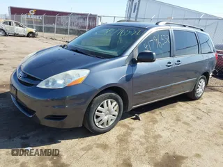 2009 Toyota Sienna CE with VIN 5TDZK23CX9S225555, listed as a IAAI auction lot 41796532 with 153,325 mi miles and . Bid and sale history available at DreamBid. Image 2.
