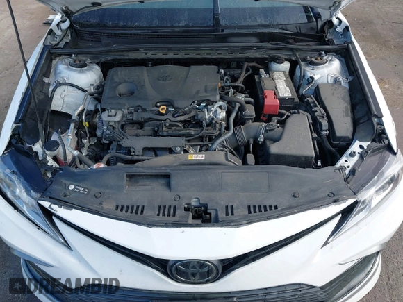 2024 Toyota Camry LE z VIN 4T1C11AK2RU864906, wystawiony jako IAAI lot #41638637 z przebiegiem 75 013 mil mil oraz . Historia ofert i sprzedaży dostępna na DreamBid. Obrazek 10.