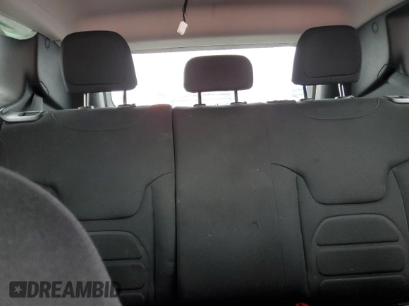 2021 Jeep Renegade Latitude z VIN ZACNJCBBXMPN11991, wystawiony jako Copart lot #48819935 z przebiegiem 43 784 mil mil oraz Szkoda całkowita • Salvage title. Historia ofert i sprzedaży dostępna na DreamBid. Obrazek 10.