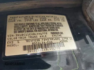 2008 Nissan Versa S z VIN 3N1BC11EX8L446772, wystawiony jako IAAI lot #41824455 z przebiegiem 145 793 mil mil oraz . Historia ofert i sprzedaży dostępna na DreamBid. Obrazek 9.