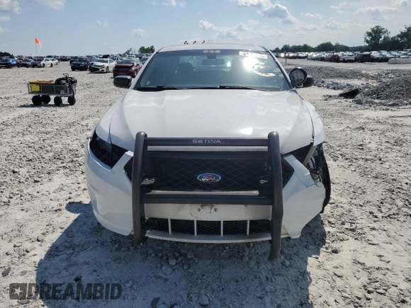 2015 Ford Police Interceptor with VIN 1FAHP2MT3FG203842, listed as a Copart auction lot 62559415 with Not provided miles and Clean title. Bid and sale history available at DreamBid. Image 5.