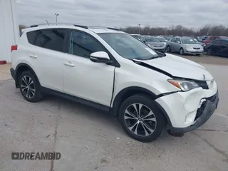 2015 Toyota RAV4 Limited z VIN 2T3DFREV8FW326724, wystawiony jako IAAI lot #41917980 z przebiegiem 111 141 mil mil oraz . Historia ofert i sprzedaży dostępna na DreamBid. Obrazek 1.