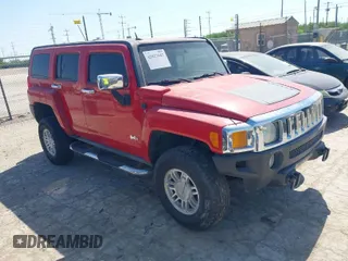 2006 Hummer H3 with VIN 5GTDN136968332644, listed as a IAAI auction lot 42032047 with 231,122 mi miles. Bid and sale history available at carsss.com. Image 1.