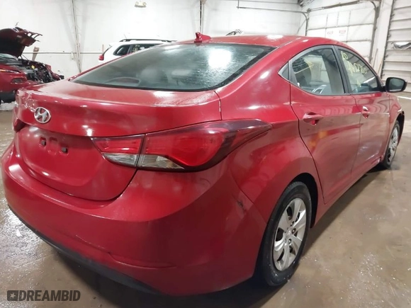 2016 Hyundai Elantra SE with VIN KMHDH4AE9GU573652, listed as a IAAI auction lot 41652780 with 124,897 mi miles. Bid and sale history available at carsss.com. Image 4.