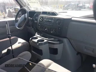 2014 Ford Econoline Passenger XL with VIN 1FBNE3BL2EDA77876, listed as a IAAI auction lot 41814216 with 127,691 mi miles. Bid and sale history available at carsss.com. Image 5.